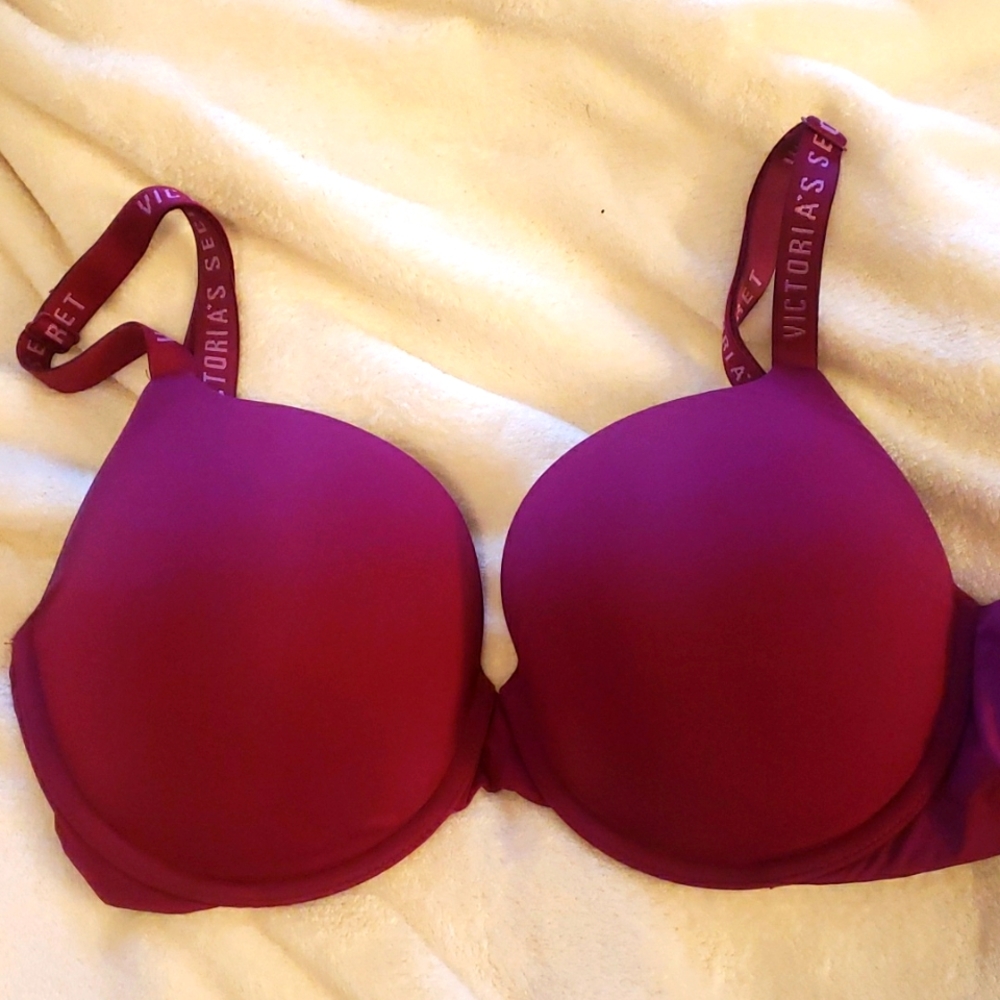 Victoria secret tshirt full coverage bra